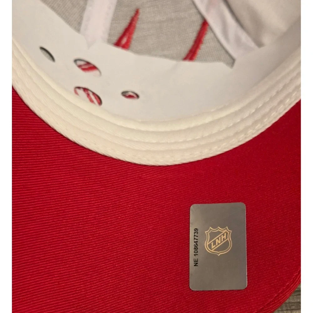 NWOT Washington Capitals Reebok Spike Shockwave Strapback Cap Hat